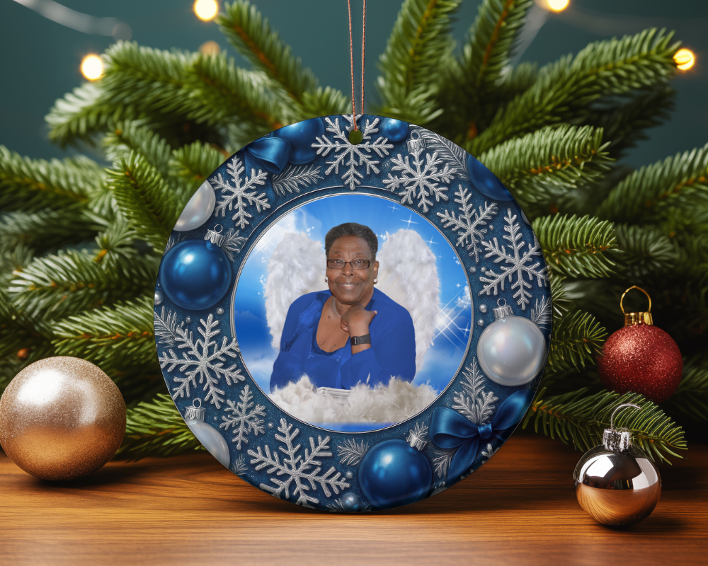 Glass Ornaments - Blue Wreath Photo #1